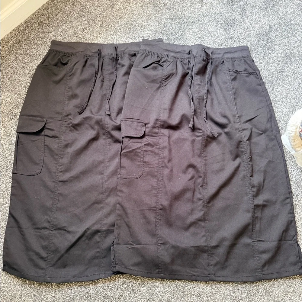 Set of 2 Scrub Skirts sz Medium NWOT - Picture 2 of 3